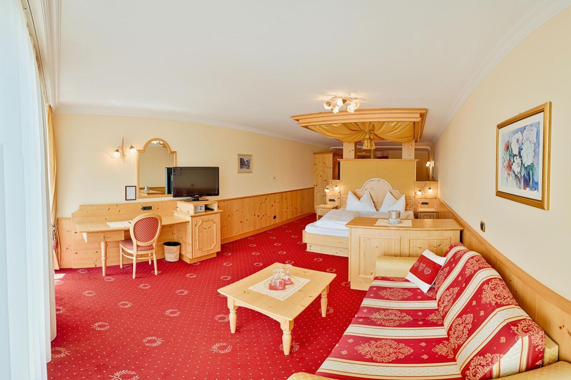 Granpanorama Hotel Stephanshof Villandro Ngoại thất bức ảnh