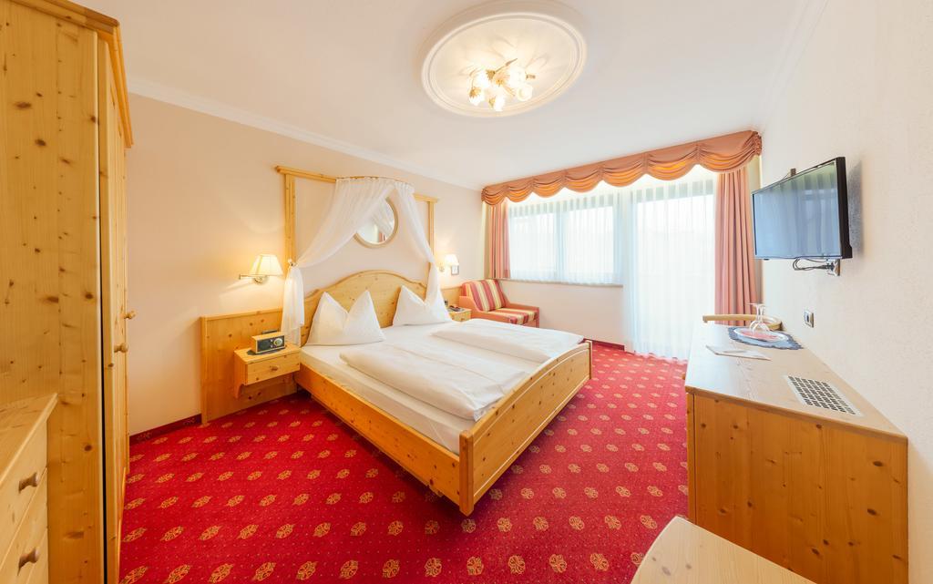 Granpanorama Hotel Stephanshof Villandro Ngoại thất bức ảnh